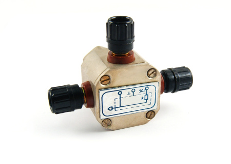 Прибор для поверки аттенюаторов Д1-13А купить по низкой цене | МАКСПРОФИТ